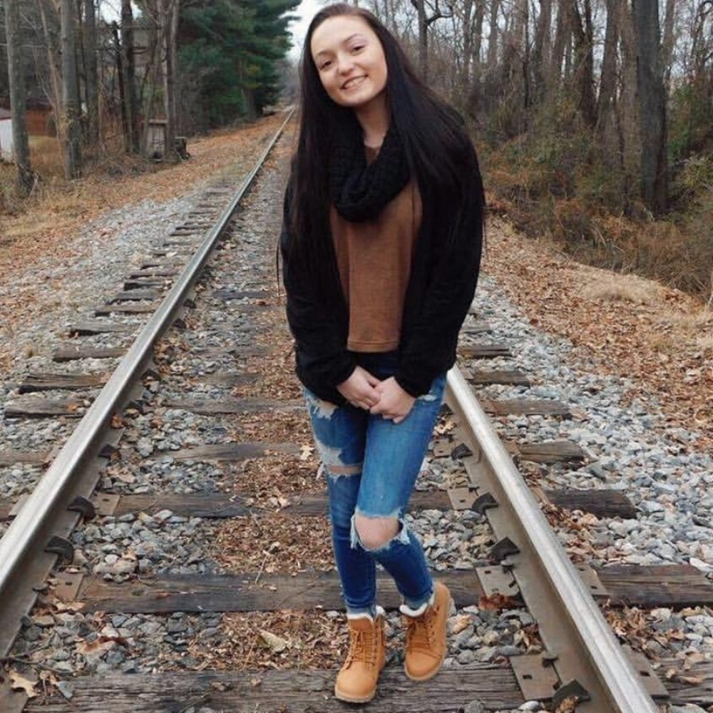 high rise american eagle skinny ripped jeans - Picture 7 of 7